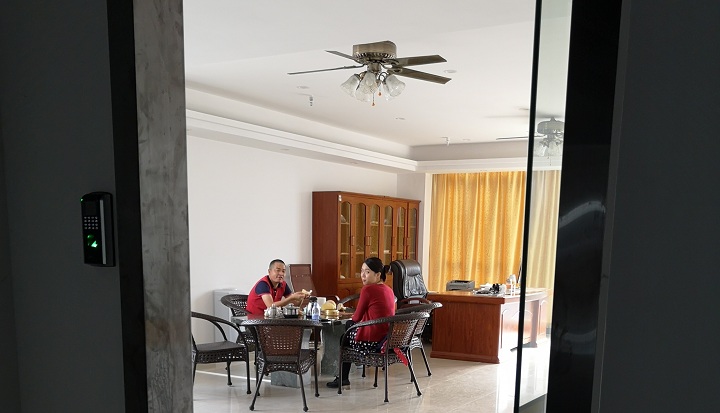 廣東液體靜電噴槍廠家 廣東液體靜電噴槍廠家