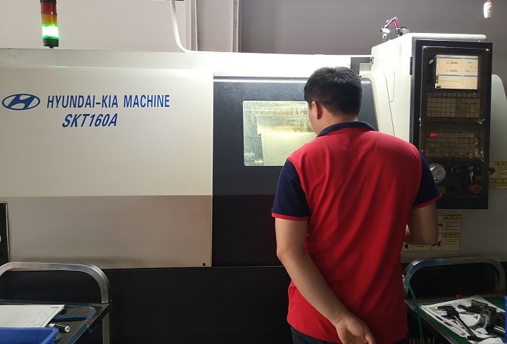 飛吻靜電旋杯噴槍廠家 飛吻靜電旋杯噴槍廠家